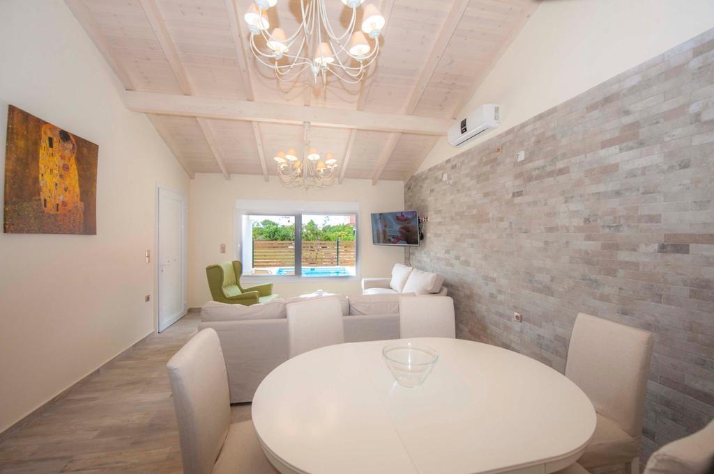 Ninos Corfu Villas Agios Georgios  Exterior photo